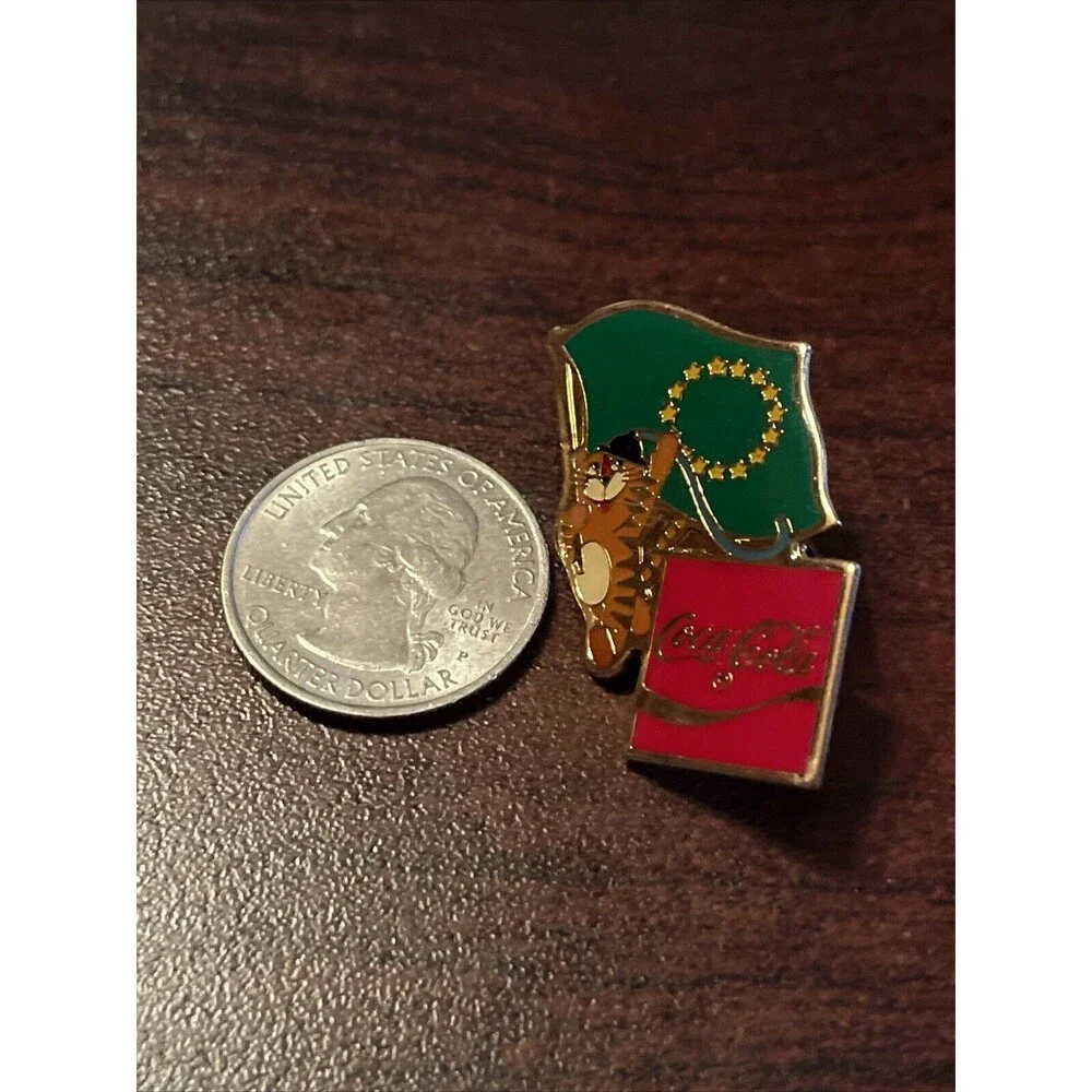 Vintage 1988 Seoul Olympics Coca‎ Cola Hodori Tiger Cook Islands Flag Lapel Pin